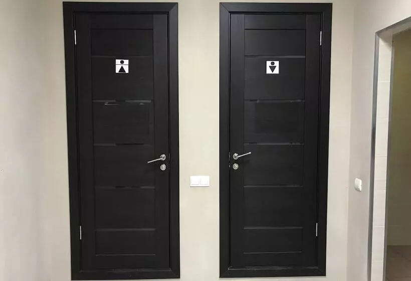 Hostel Happy House On Kholmogorova
