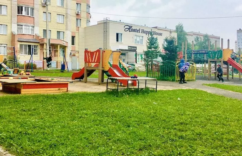 Hostel Happy House On Kholmogorova