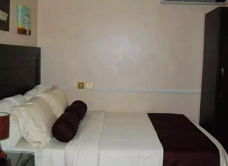 هتل 144 Suites Luxury