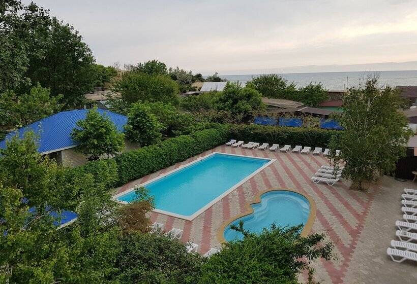 בית מלון כפרי Aston