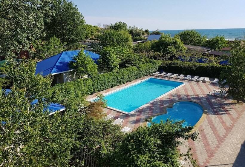 בית מלון כפרי Aston