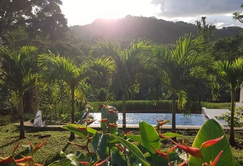 Hotelli Baliyana Lodge