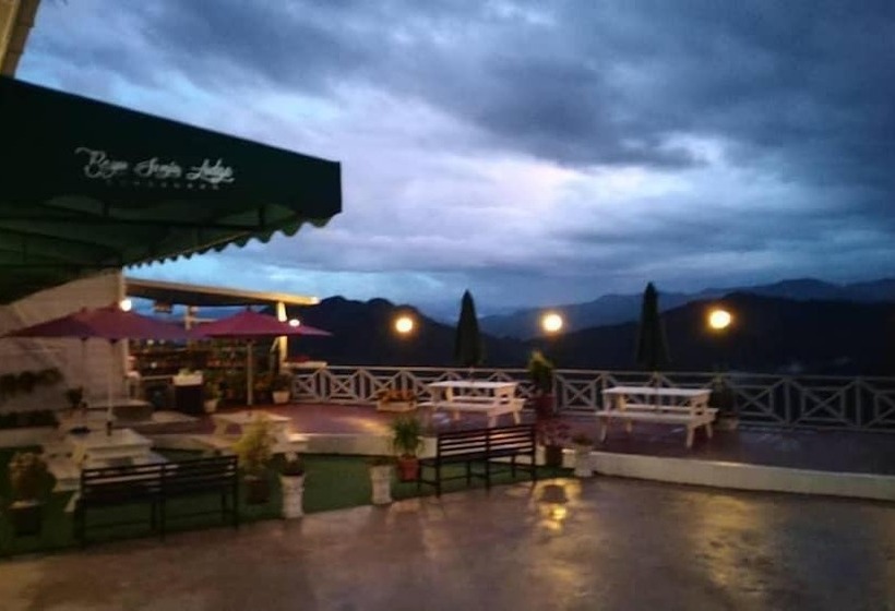 Отель Bayu Senja Lodge