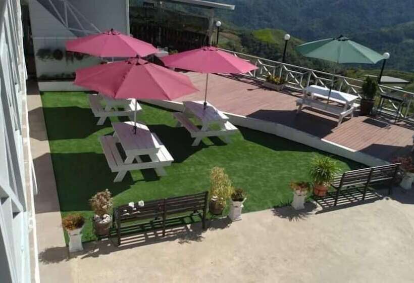 Отель Bayu Senja Lodge