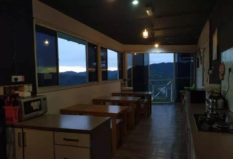 Hotelli Bayu Senja Lodge