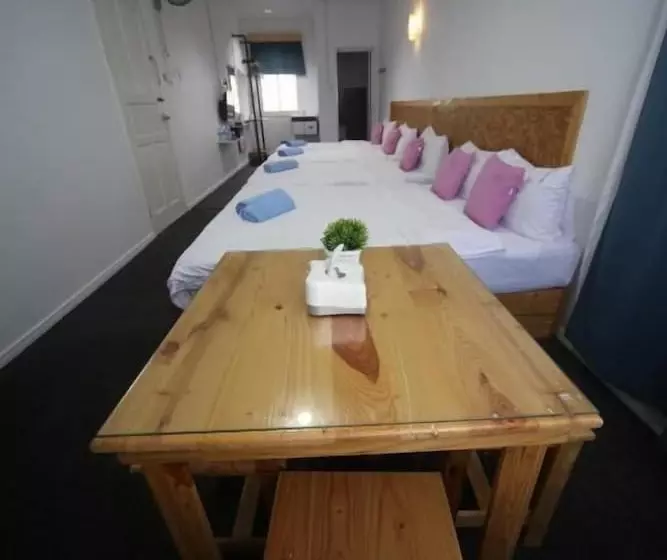 Hotelli Bayu Senja Lodge