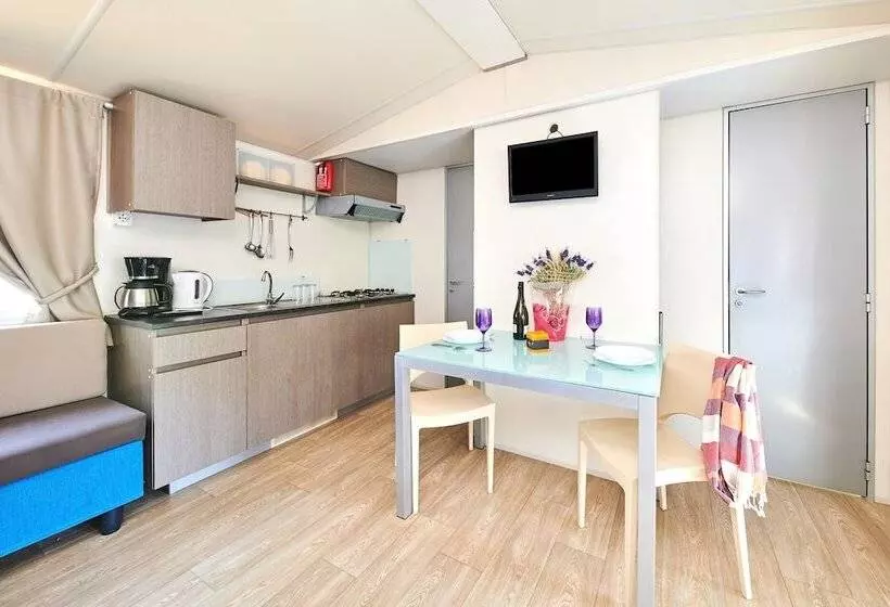 ホテル Camping Adria Mobile Homes Lanterna