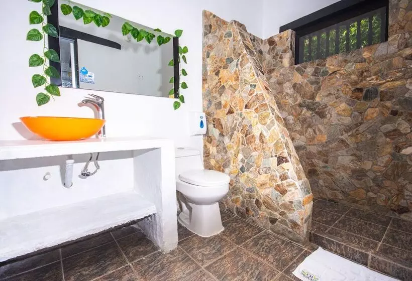 Hotelli Familia Casa Blanca