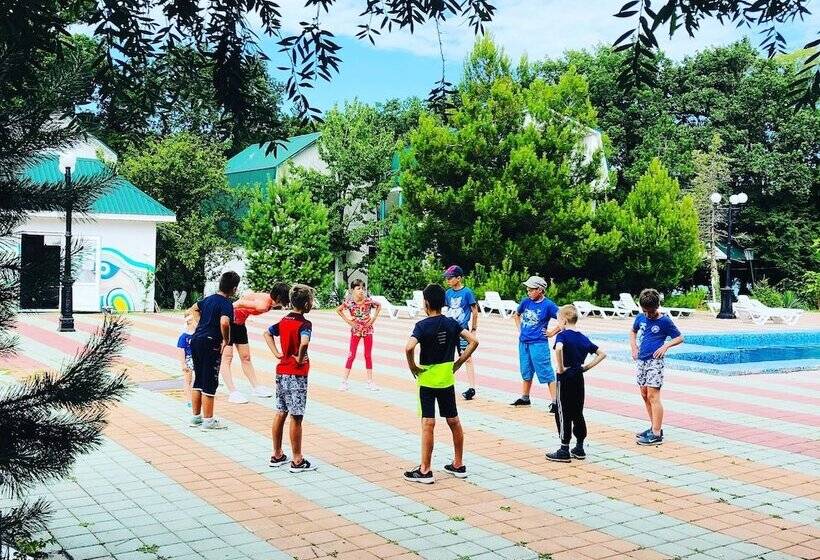 호텔 Holiday Village Dubravushka