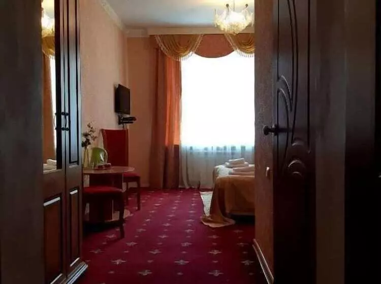 هتل Kurazh