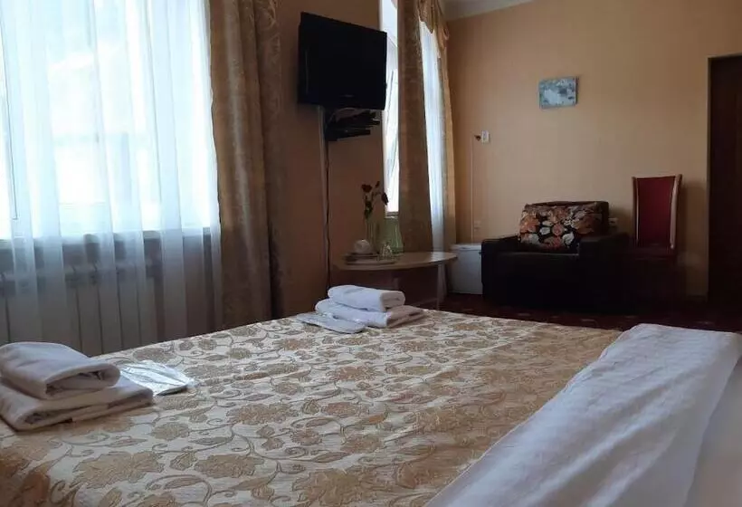 هتل Kurazh