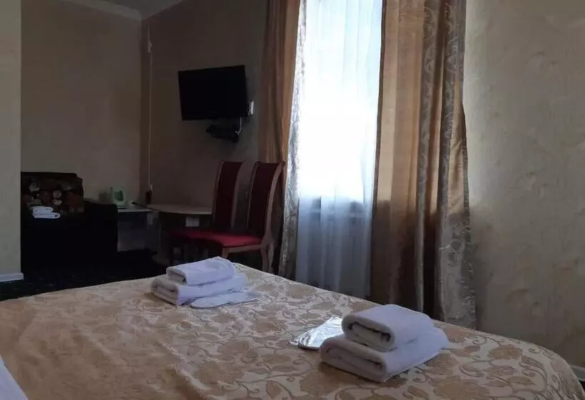 هتل Kurazh