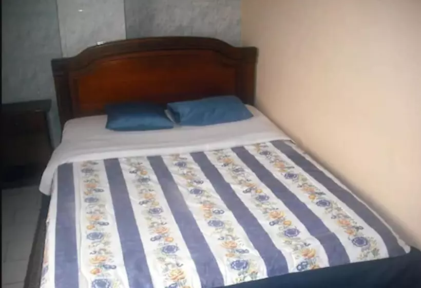 هتل Las Brisas