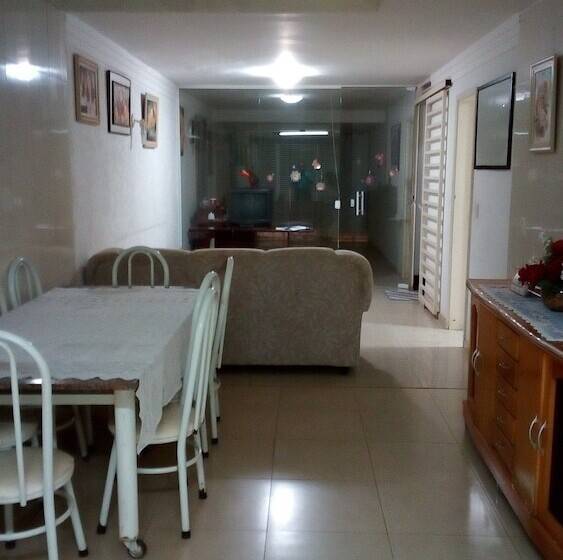 בית מלון כפרי Pousada Confort Home Brasília