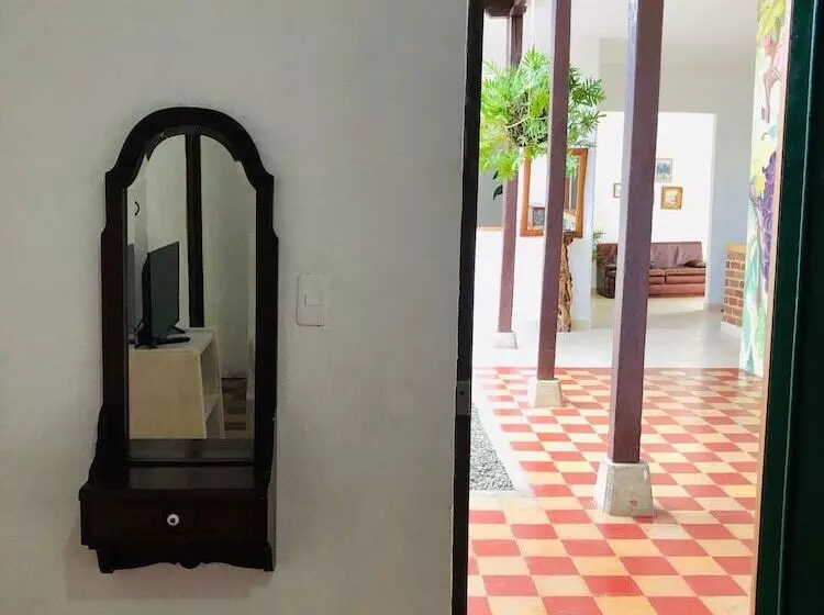Hotelli San Miguel Antique