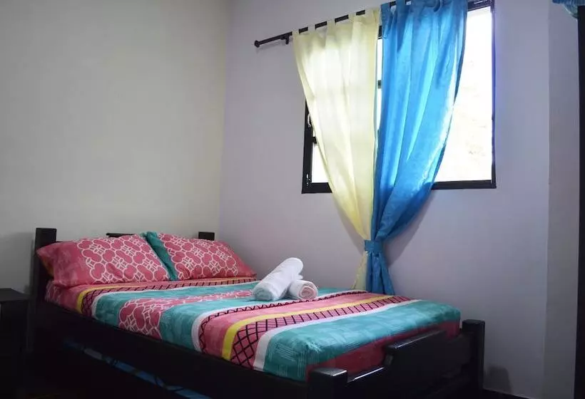 ペンション Balcones De La Casona Hostel