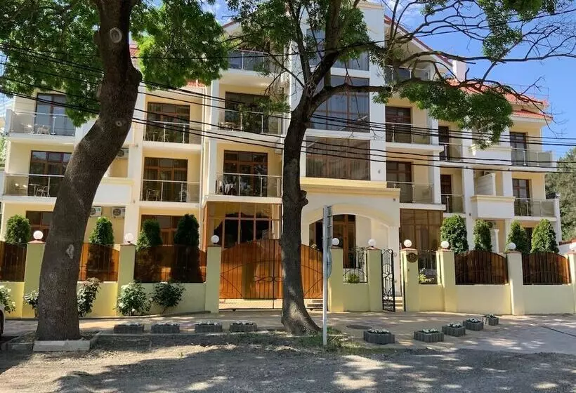 Majatalo Iva Guest House