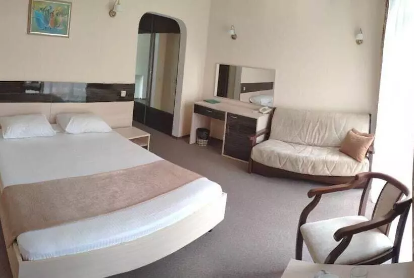 Majatalo Iva Guest House