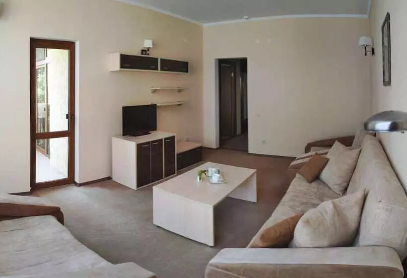 Majatalo Iva Guest House