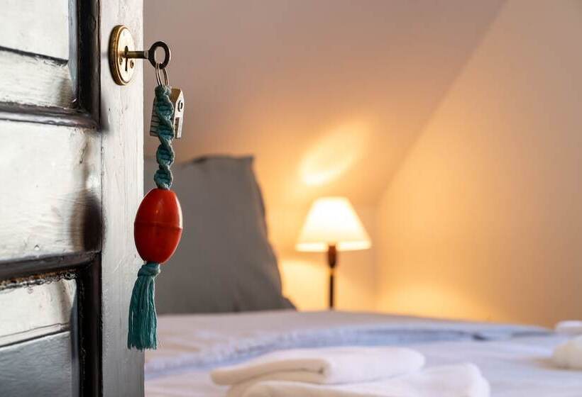 Pensiune Kefs Guesthouse & Café