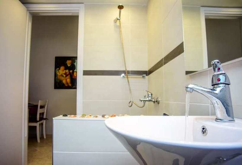 پانسیون Xenia Ionis Luxury Apartments