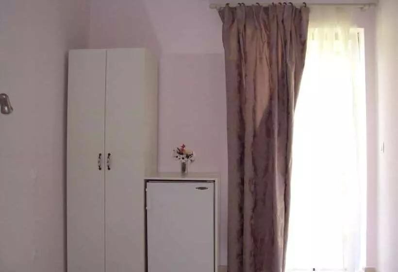 پانسیون Yasemi Rooms
