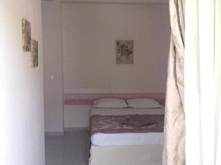 پانسیون Yasemi Rooms