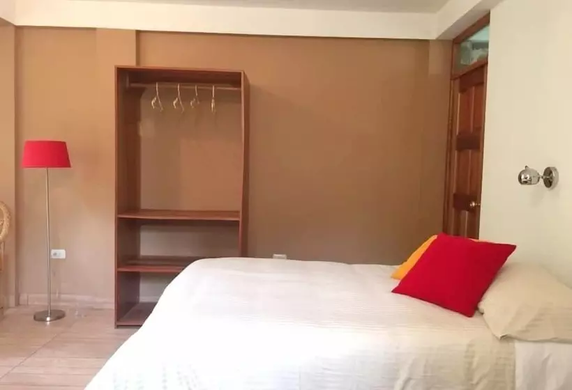 پانسیون Yucay Lodge