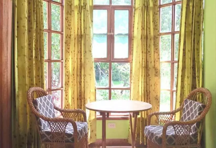پانسیون Yucay Lodge