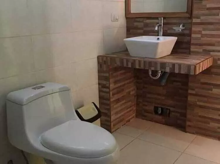 پانسیون Yucay Lodge