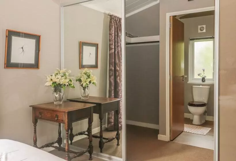 Bulmer Farm Lodge