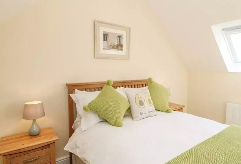 Ferngrove Cottage