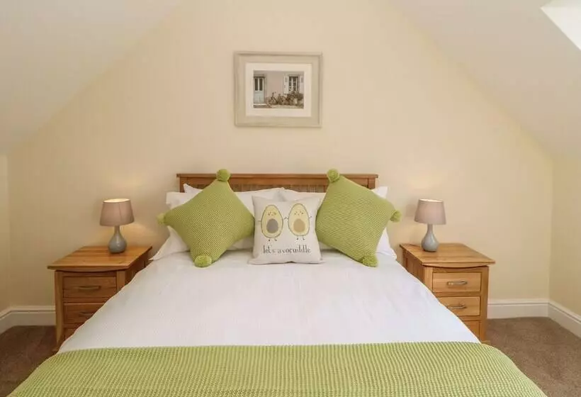 Ferngrove Cottage