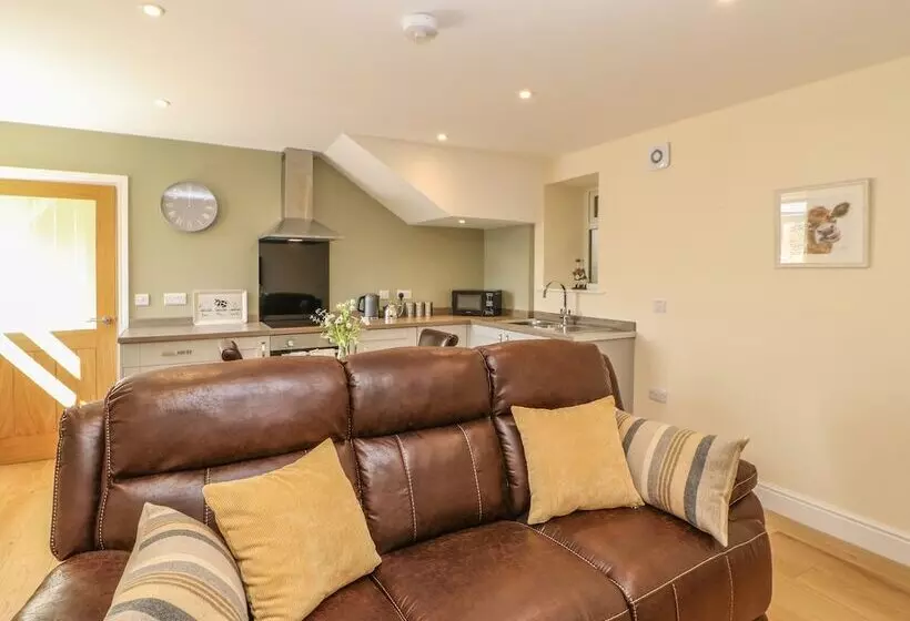 Ferngrove Cottage