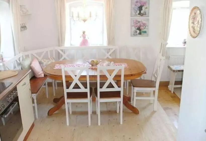 Hotelli Ferienhaus Oberleupoldsberg