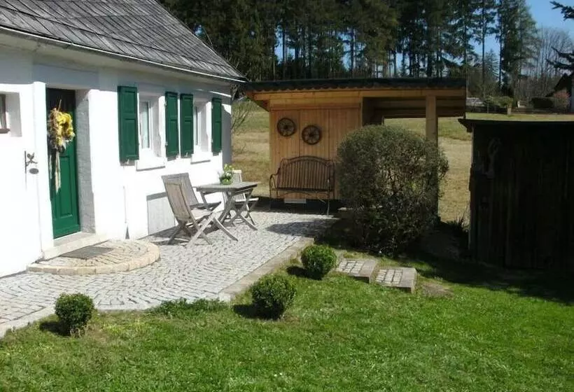 Hotelli Ferienhaus Oberleupoldsberg