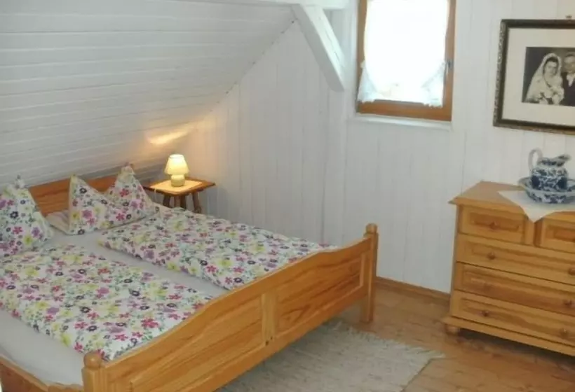 Hotelli Ferienhaus Oberleupoldsberg