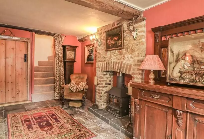 King Charles Cottage