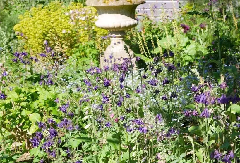 King Charles Cottage