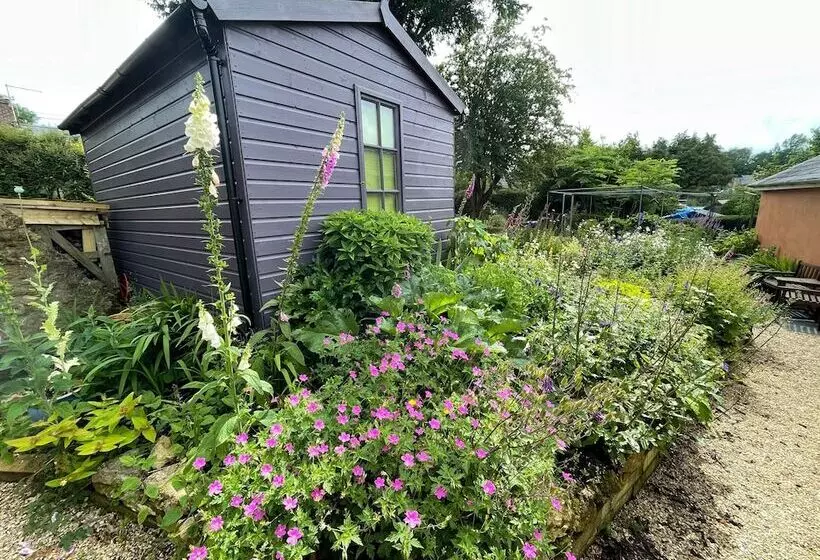 King Charles Cottage