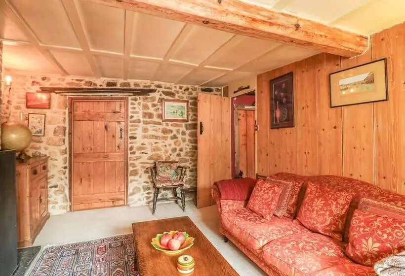 King Charles Cottage