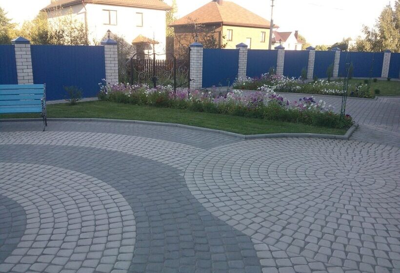 Mini Hotel Kompleks Parus