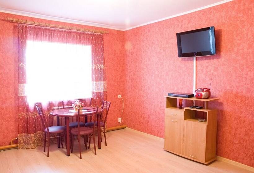 Mini Hotel Kompleks Parus