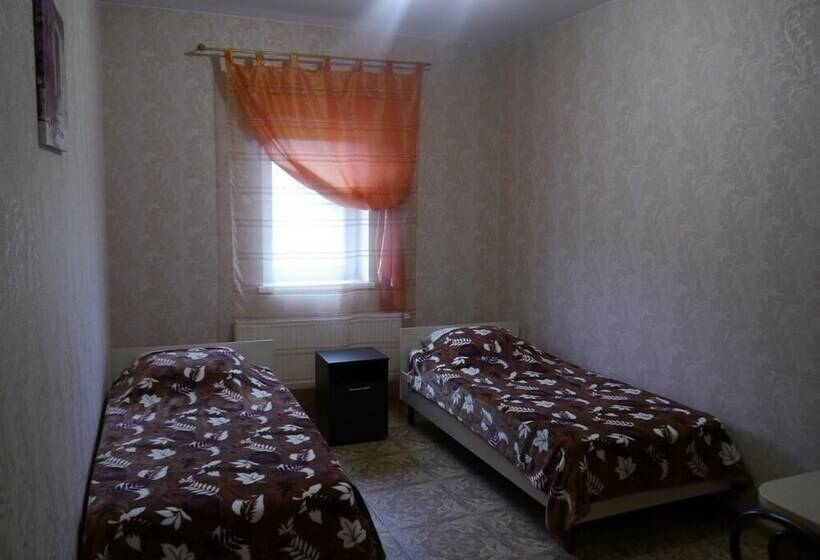 Mini Hotel Kompleks Parus