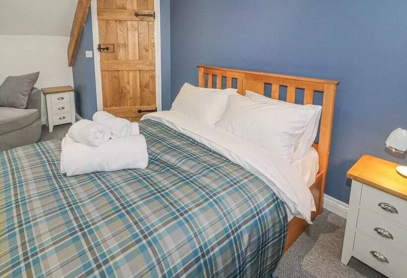 Rhydau Cottage