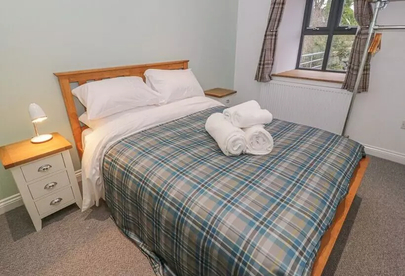 Rhydau Cottage
