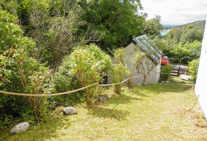 Taigh Na Talia   2 Sandholm