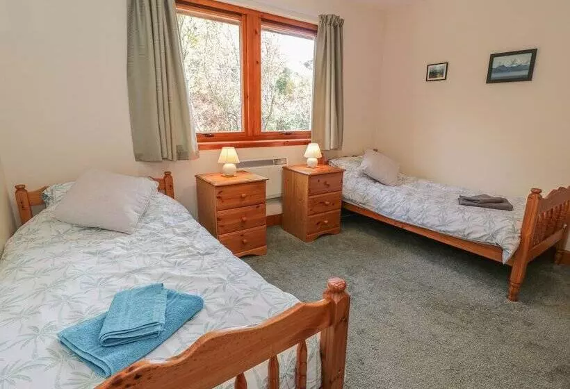 Taigh Na Talia   2 Sandholm