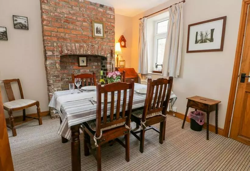 Chapel Cottage