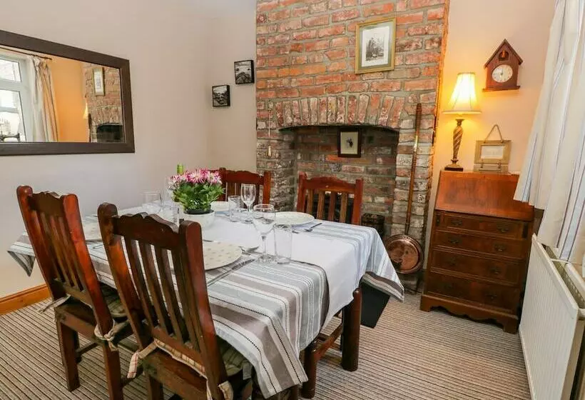 Chapel Cottage